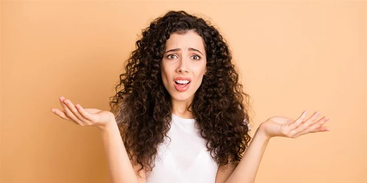 What Is Frizziness: Causes Types And Smart Ways To Stop Frizz In Curly Hair